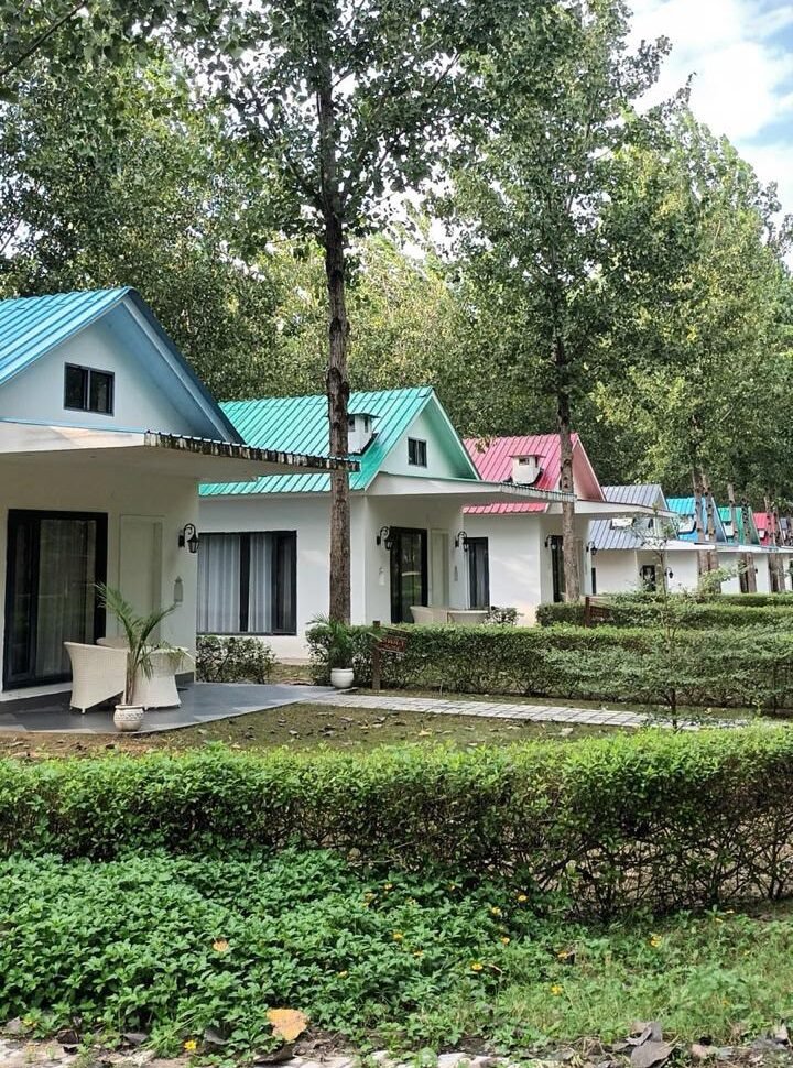 Western Cottages